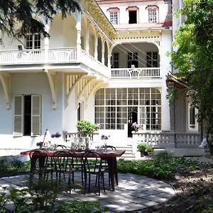 4* Hotel Writers' House Residency